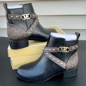 Michael Kors Ankle Boot